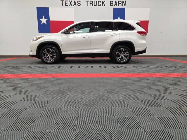 2019 Toyota Highlander LE V6 — SUV — 85,352 mi — Mansfield, TX