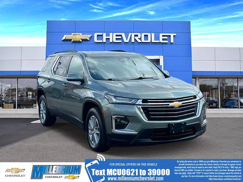 2023 Chevrolet Traverse LT Cloth — SUV — 28,820 mi — Hempstead, NY
