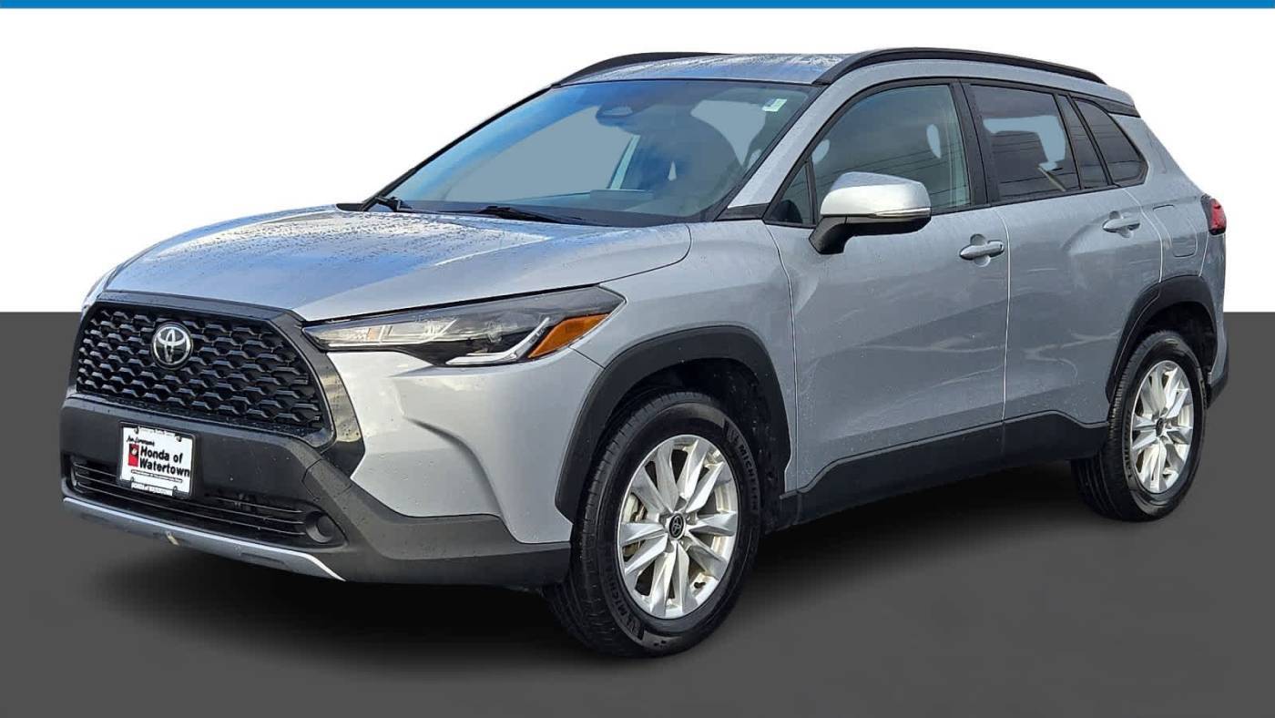 2024 Toyota Corolla Cross LE — SUV — 20,709 mi — Watertown, CT