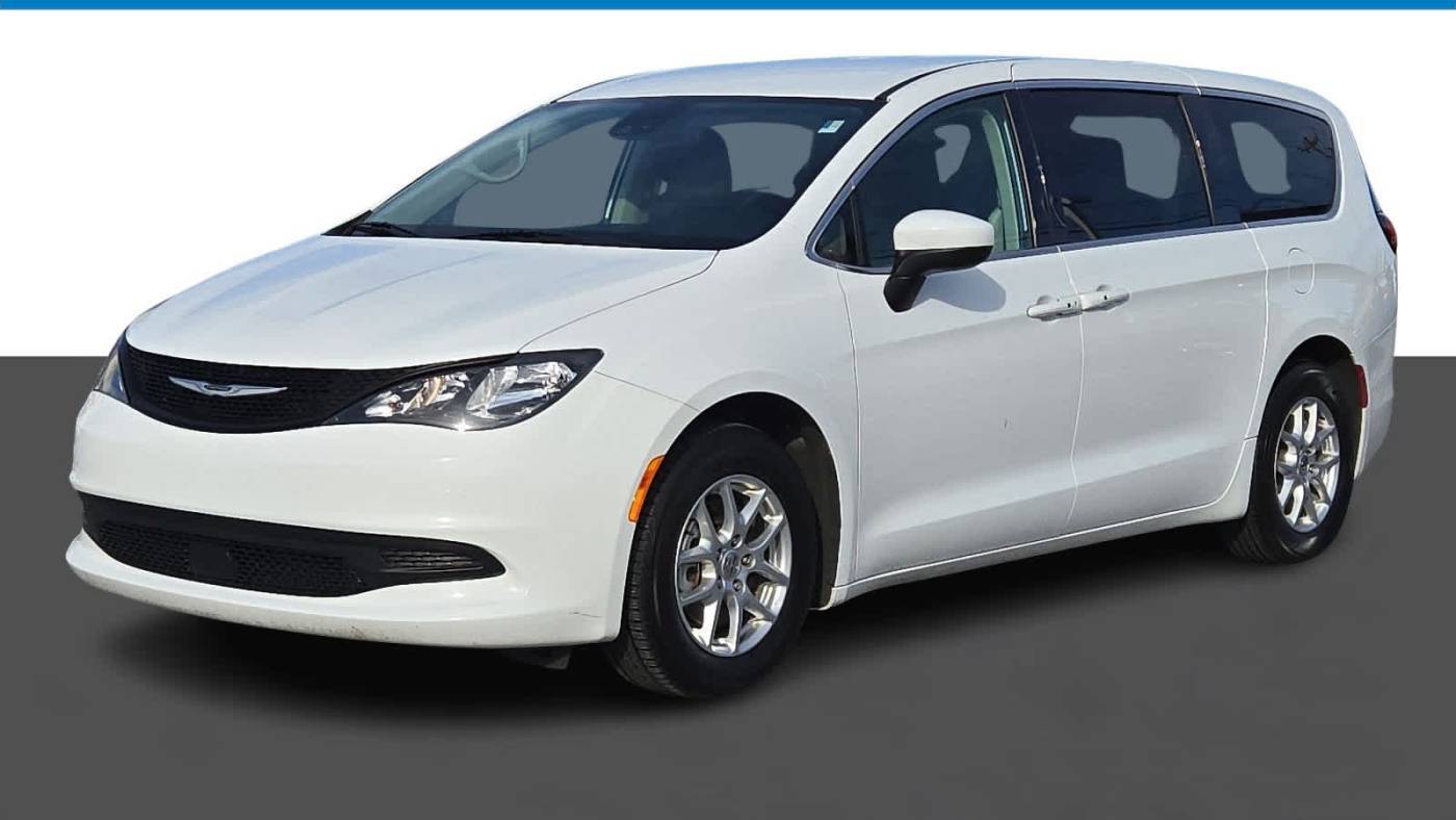 2023 Chrysler Voyager LX — Minivan — 61,926 mi — Watertown, CT