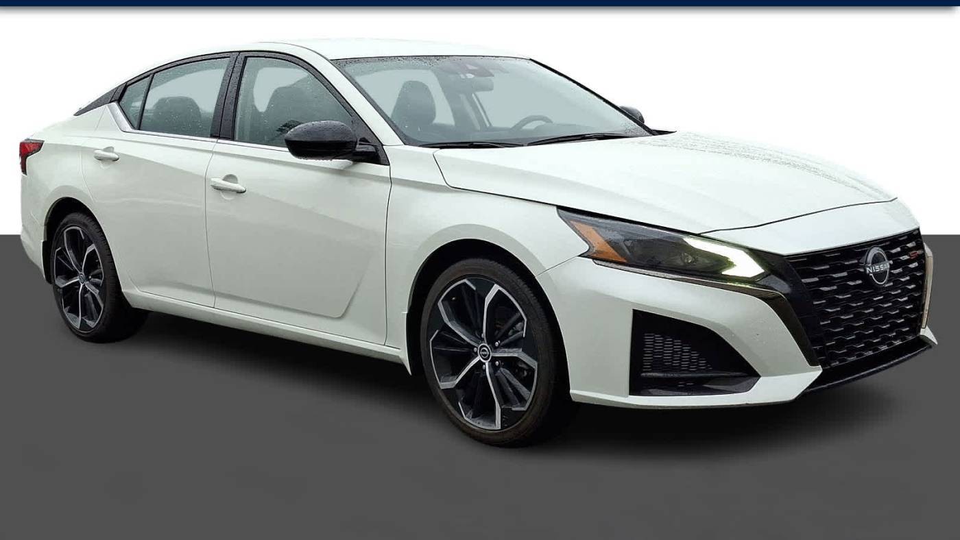 2023 Nissan Altima SR — Sedan — 27,985 mi — Milford, CT