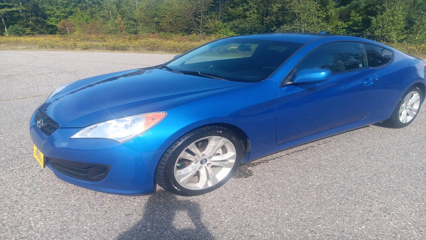 2011 Hyundai Genesis Coupe 2.0T — Coupe — 76,120 mi — Saco, ME
