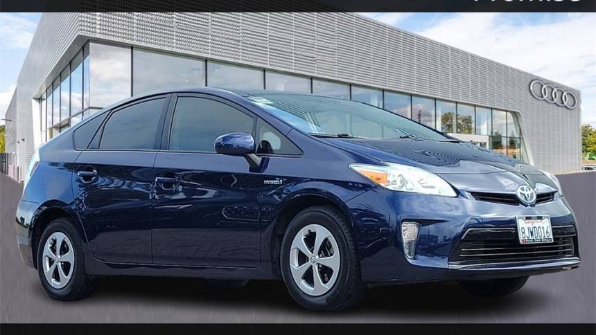 2013 Toyota Prius Three — Sedan — 84,280 mi — San Diego, CA