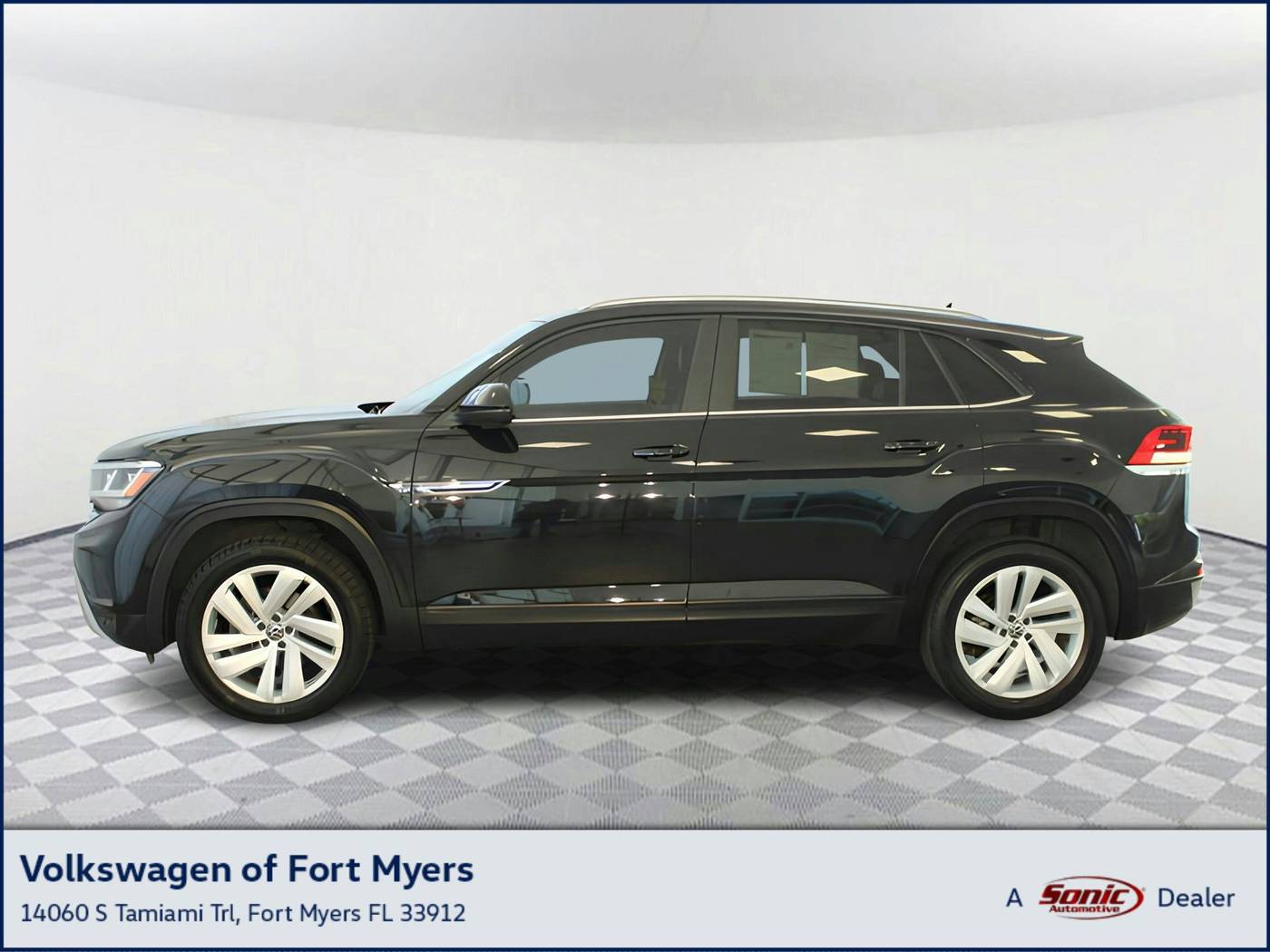 2020 Volkswagen Atlas Cross Sport SE with Technology — SUV — 62,173 mi — Fort Myers, FL