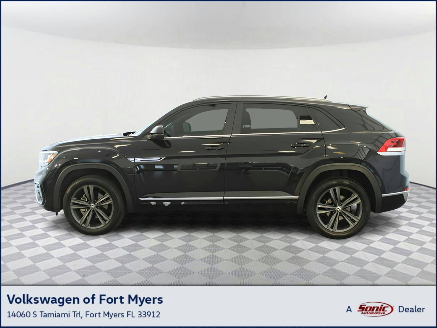 2021 Volkswagen Atlas Cross Sport SE with Technology R-Line — SUV — 45,995 mi — Fort Myers, FL