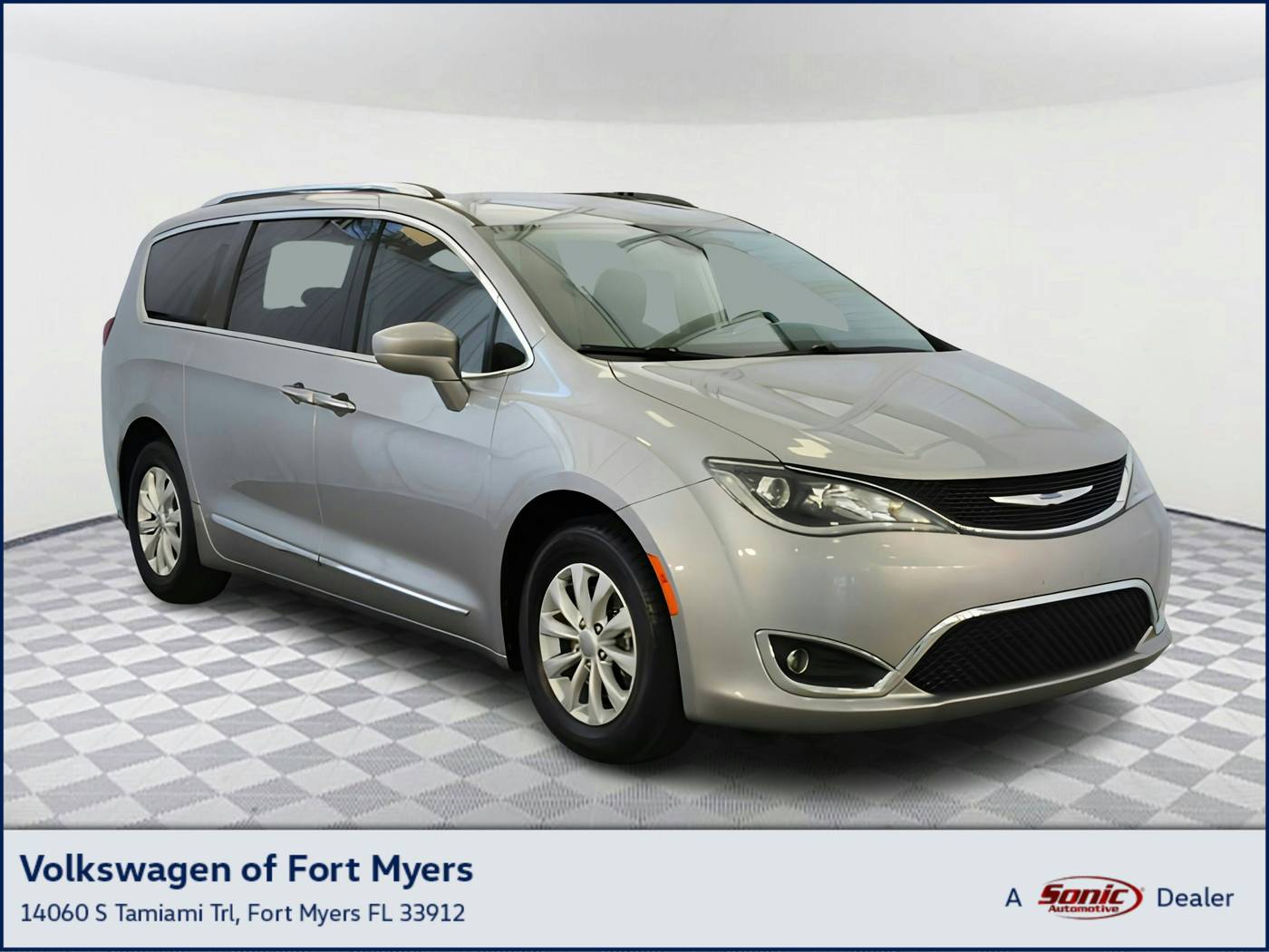 2019 Chrysler Pacifica Touring L — Minivan — 112,649 mi — Fort Myers, FL