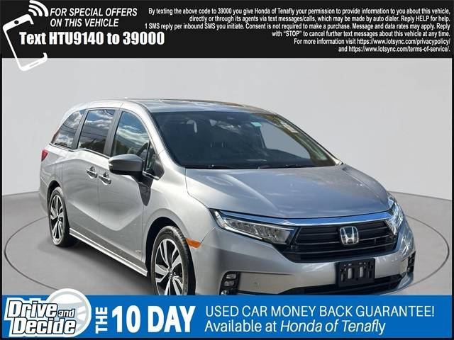 2022 Honda Odyssey Touring — Minivan — 17,677 mi — Tenafly, NJ