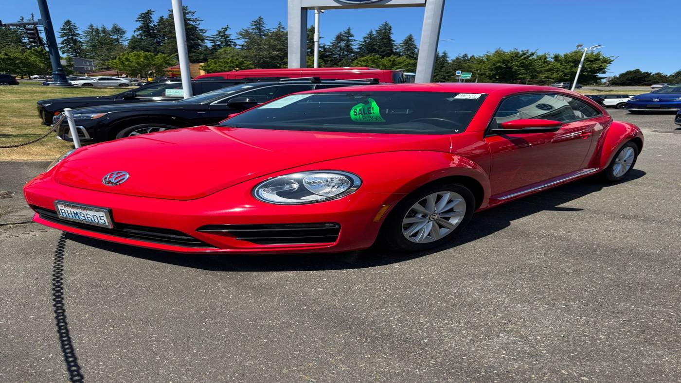 2018 Volkswagen Beetle S — Coupe — 45,220 mi — Edmonds, WA