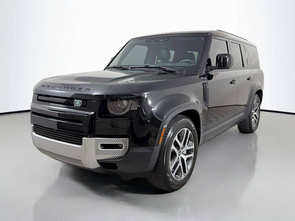 2023 Land Rover Defender SE