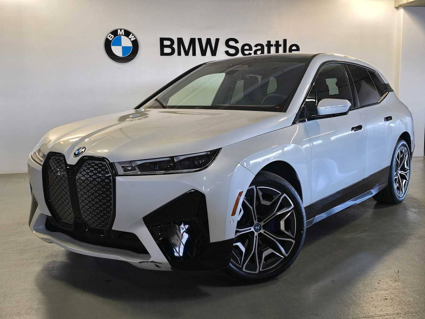 2024 BMW iX xDrive50 — SUV — 25,929 mi — Seattle, WA
