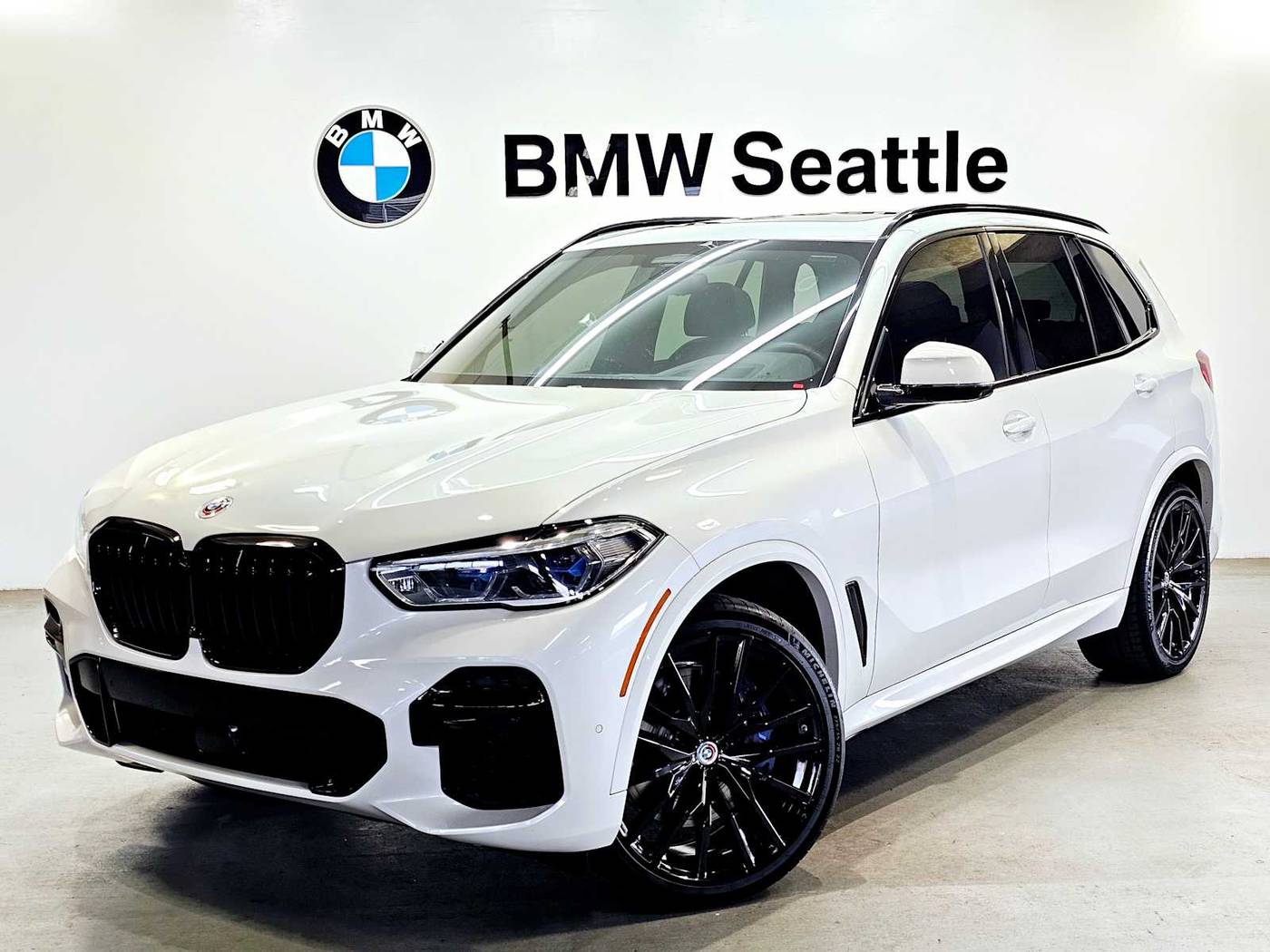 2023 BMW X5 M50i — SUV — 26,093 mi — Seattle, WA