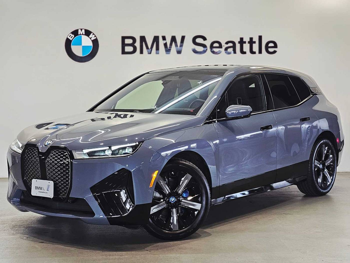 2024 BMW iX xDrive50 — SUV — 5,500 mi — Seattle, WA