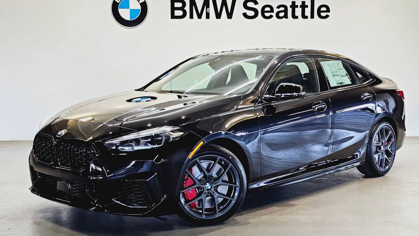 2024 BMW 2 Series M235i — Coupe — 4,673 mi — Seattle, WA