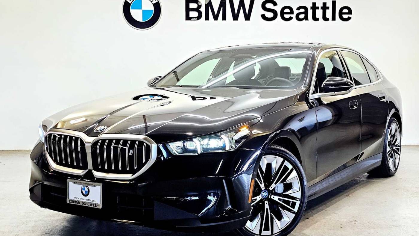 2024 BMW i5 eDrive40 — Sedan — 7,662 mi — Seattle, WA