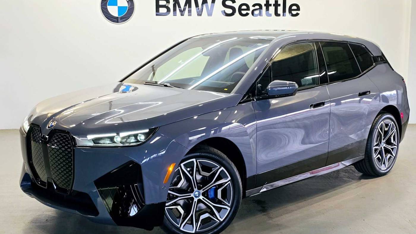 2025 BMW iX xDrive50 — SUV — 5,500 mi — Seattle, WA