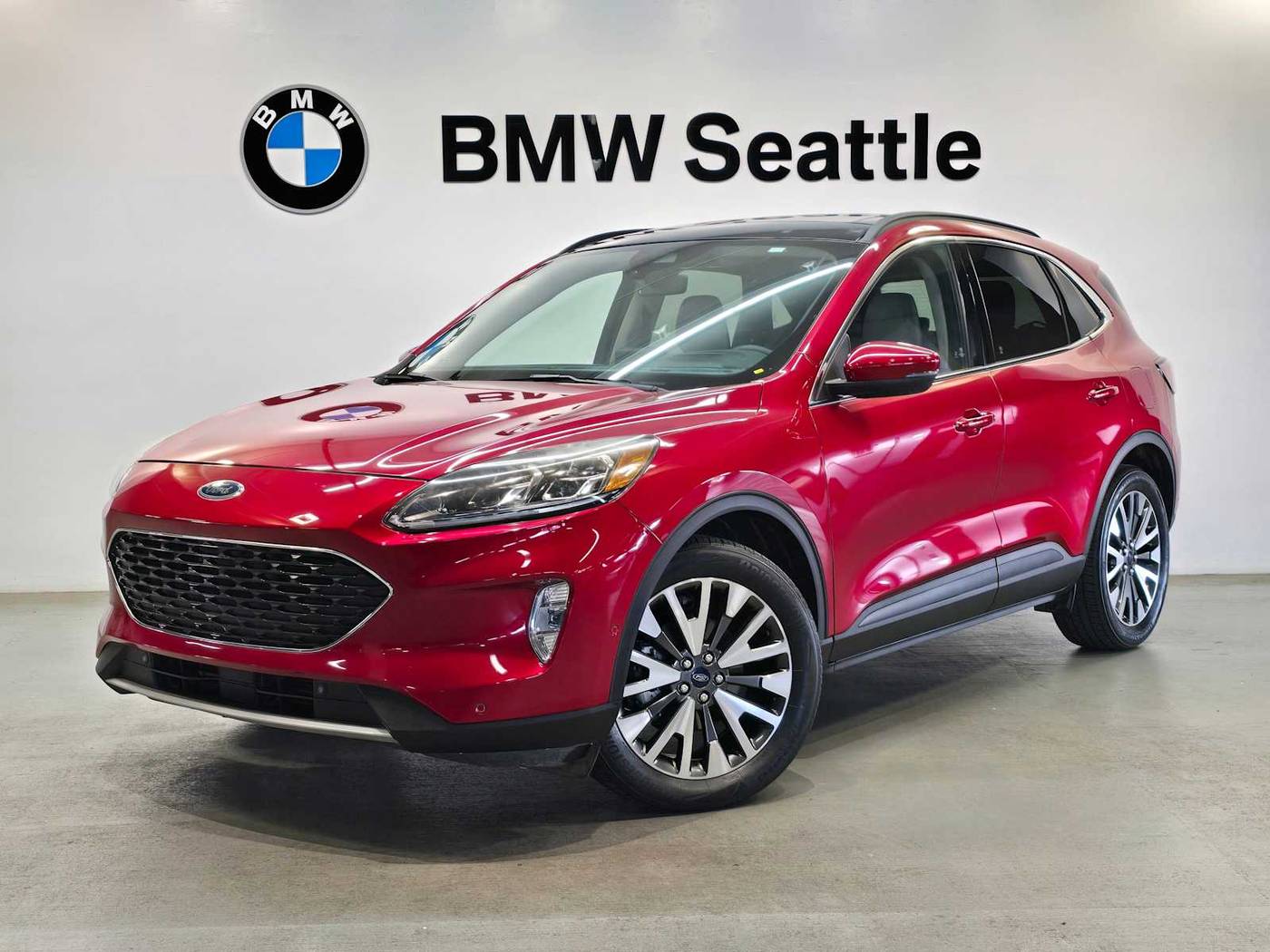 2020 Ford Escape Titanium — SUV — 24,389 mi — Seattle, WA