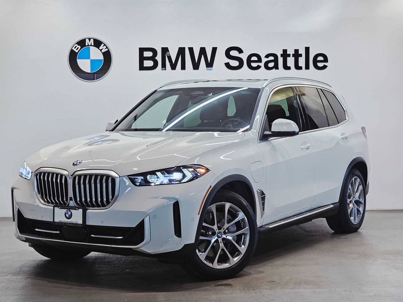 2025 BMW X5 50e — SUV — 28,481 mi — Seattle, WA