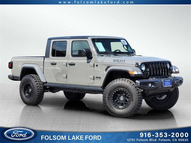 2022 Jeep Gladiator Willys — Pickup Truck — 12,600 mi — Folsom, CA