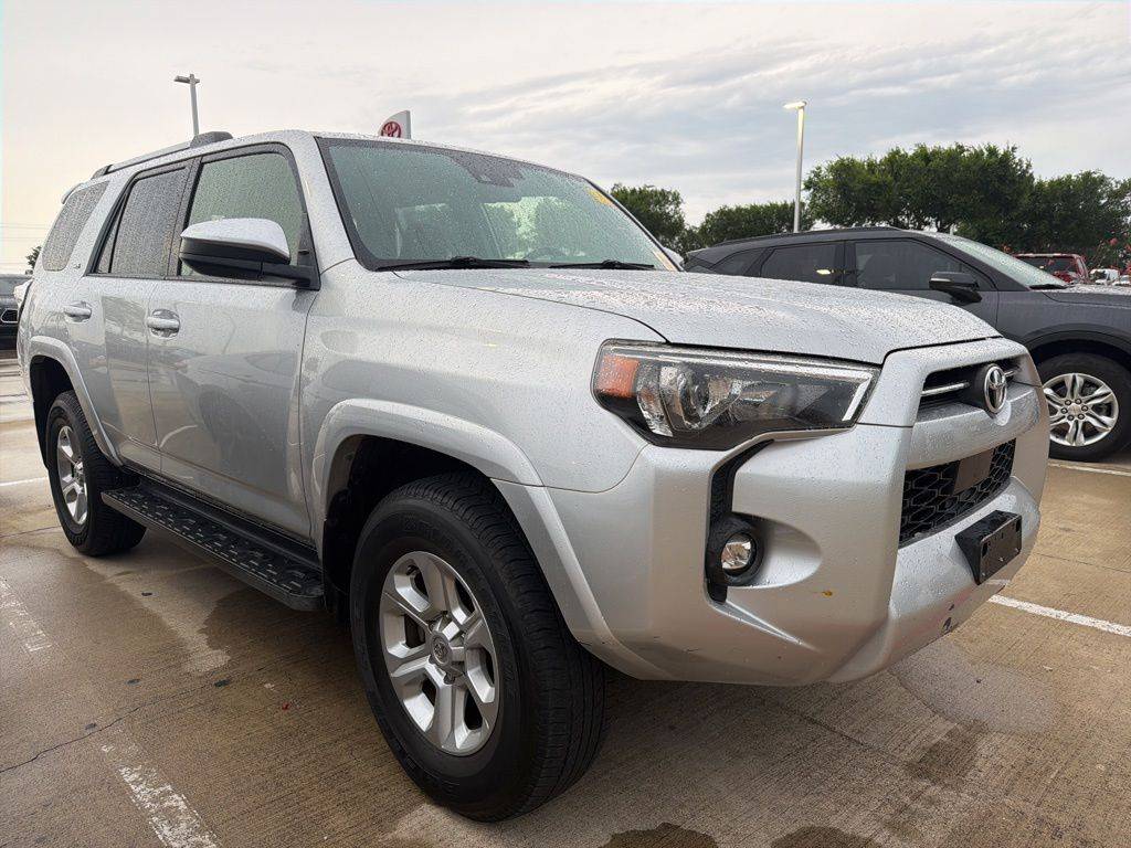 2022 Toyota 4Runner SR5