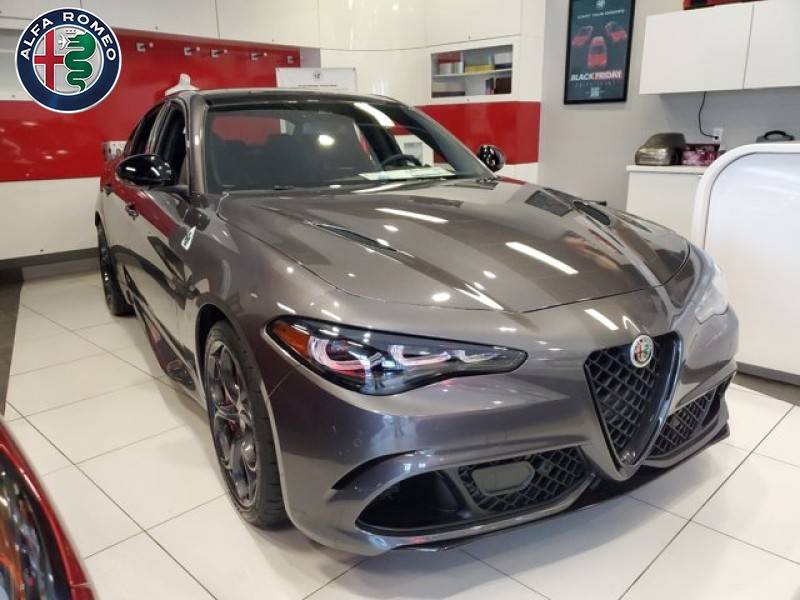2024 Alfa Romeo Giulia Quadrifoglio