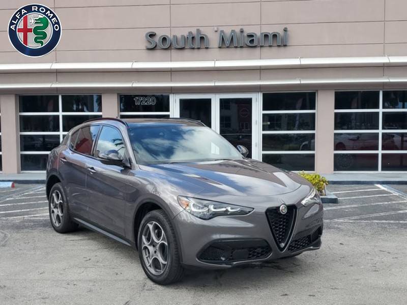 2025 Alfa Romeo Stelvio Sprint