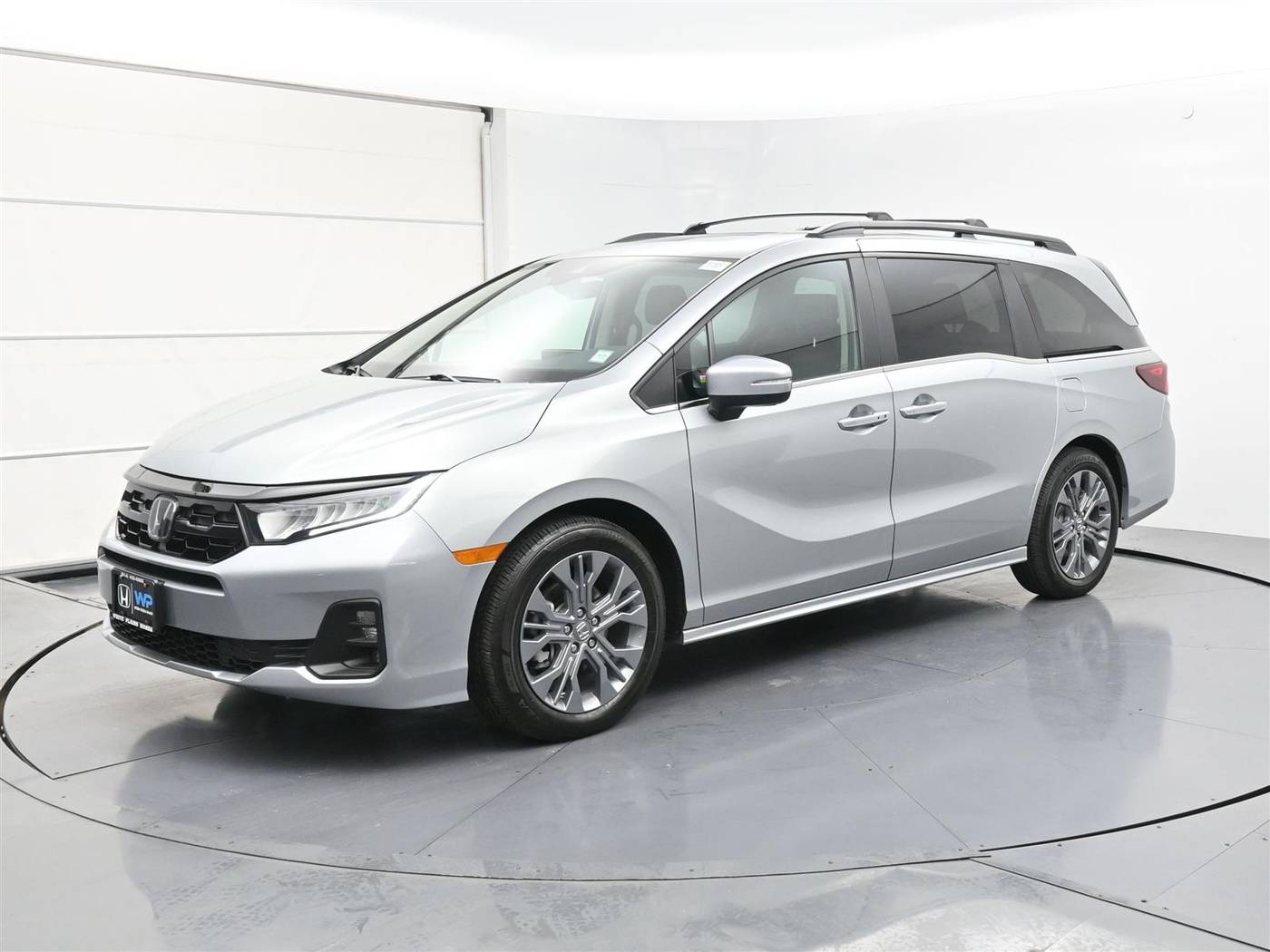 2025 Honda Odyssey Touring — Minivan — 1,027 mi — White Plains, NY