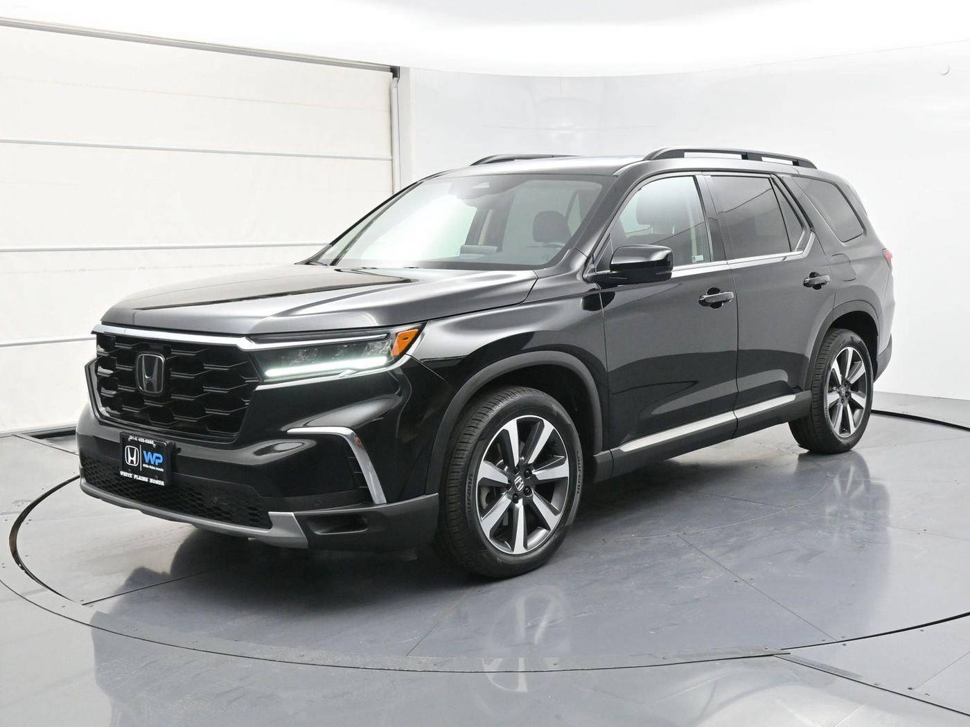 2024 Honda Pilot Touring — SUV — 30,513 mi — White Plains, NY