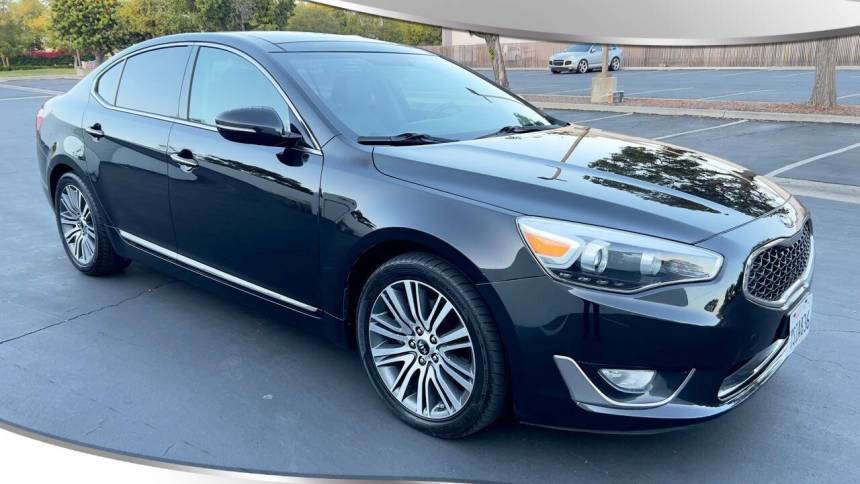 2015 Kia Cadenza Premium — Sedan — 110,198 mi — Costa Mesa, CA
