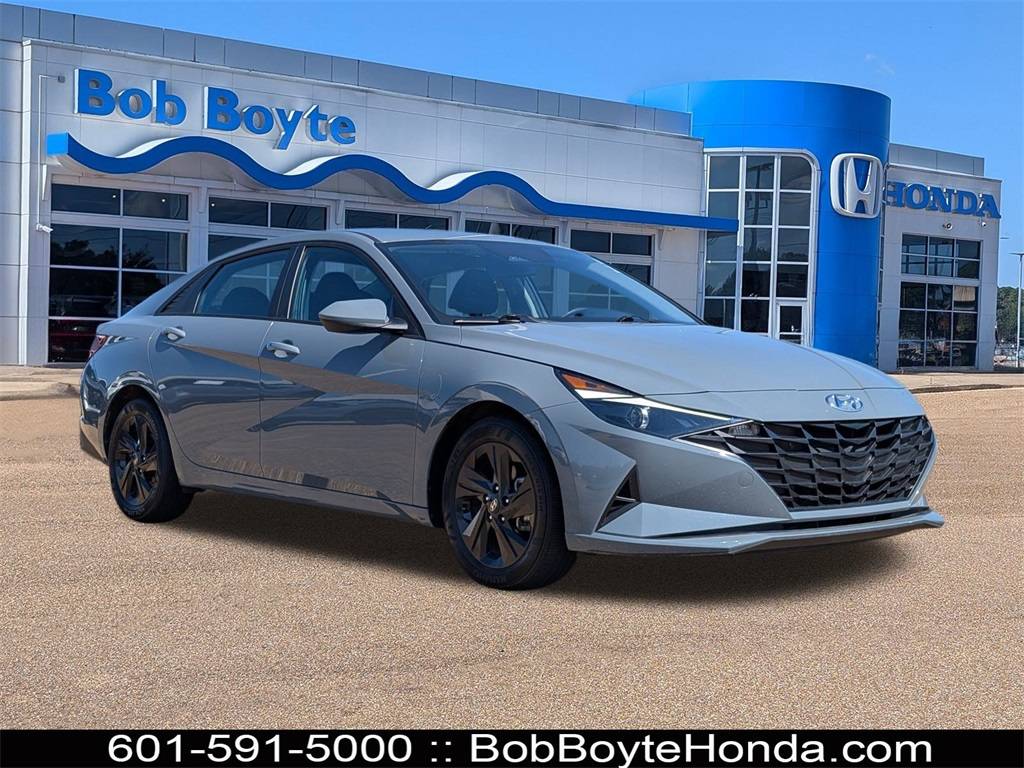 2022 Hyundai Elantra SEL — Sedan — 55,646 mi — Brandon, MS