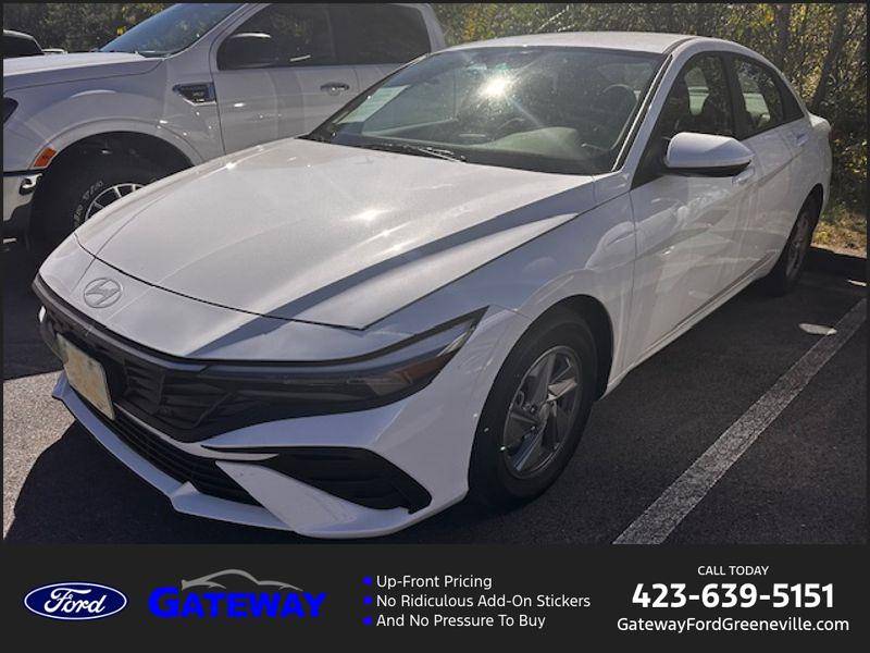 2025 Hyundai Elantra SE — Sedan — 1,638 mi — Greeneville, TN
