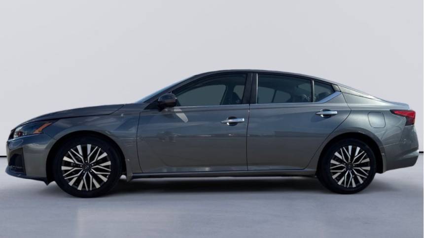 2023 Nissan Altima SV — Sedan — 15,811 mi — Greeneville, TN