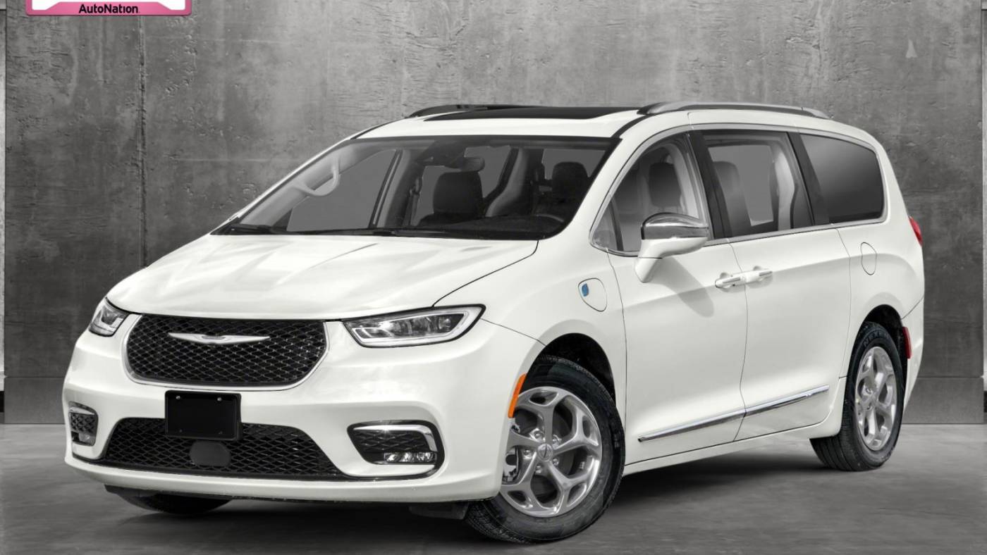2022 Chrysler Pacifica Hybrid Touring L — Minivan — 58,888 mi — Spring, TX