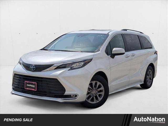 2023 Toyota Sienna XLE — Minivan — 55,547 mi — Spring, TX