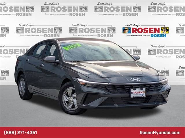 2024 Hyundai Elantra SE — Sedan — 2,580 mi — Algonquin, IL