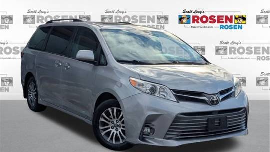2018 Toyota Sienna L — Minivan — 110,267 mi — Algonquin, IL