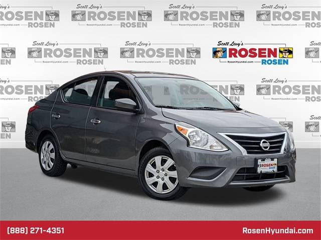 2019 Nissan Versa SV — Sedan — 102,573 mi — Algonquin, IL