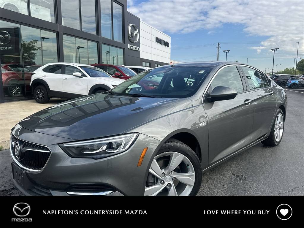 2019 Buick Regal Sportback Preferred — Hatchback — 31,540 mi — Countryside, IL