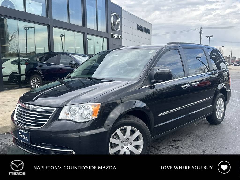 2016 Chrysler Town & Country Touring — Minivan — 116,227 mi — Countryside, IL