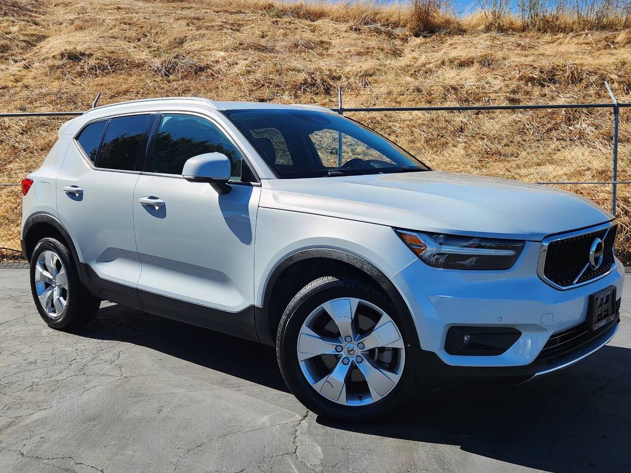2022 Volvo XC40 Momentum — SUV — 92,826 mi — Fairfield, CA
