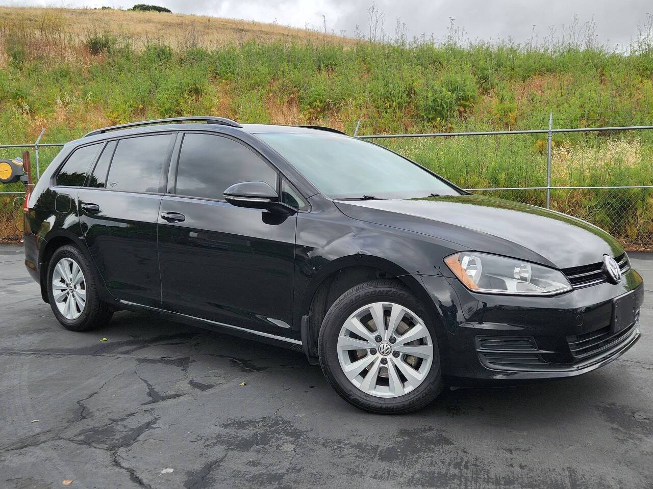 2017 Volkswagen Golf S — Wagon — 85,897 mi — Fairfield, CA