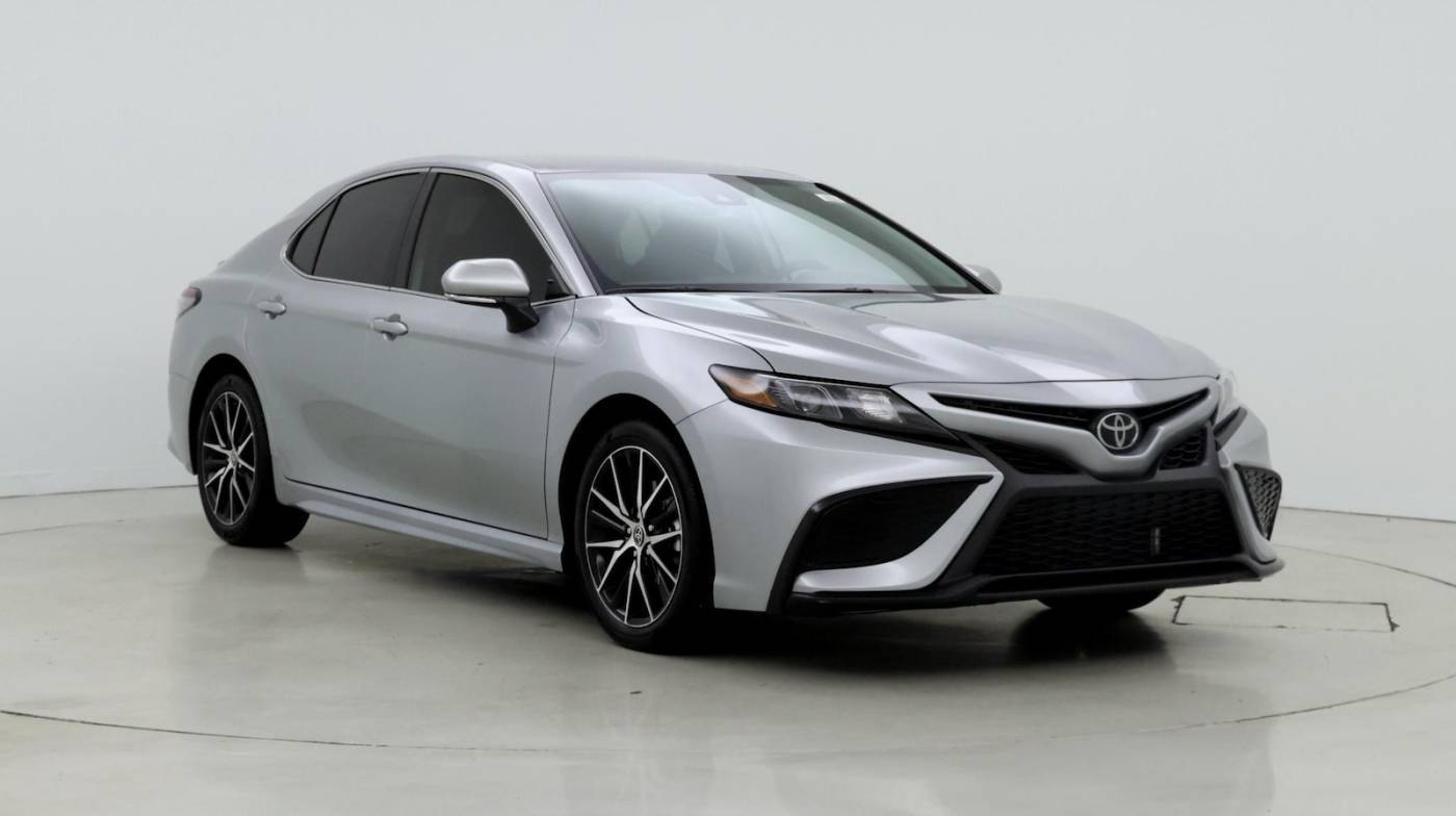 2023 Toyota Camry SE — Sedan — 1,779 mi — Jacksonville, FL