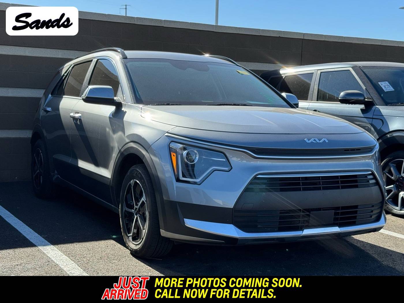 2023 Kia Niro Hybrid EX — SUV — 12,722 mi — Surprise, AZ