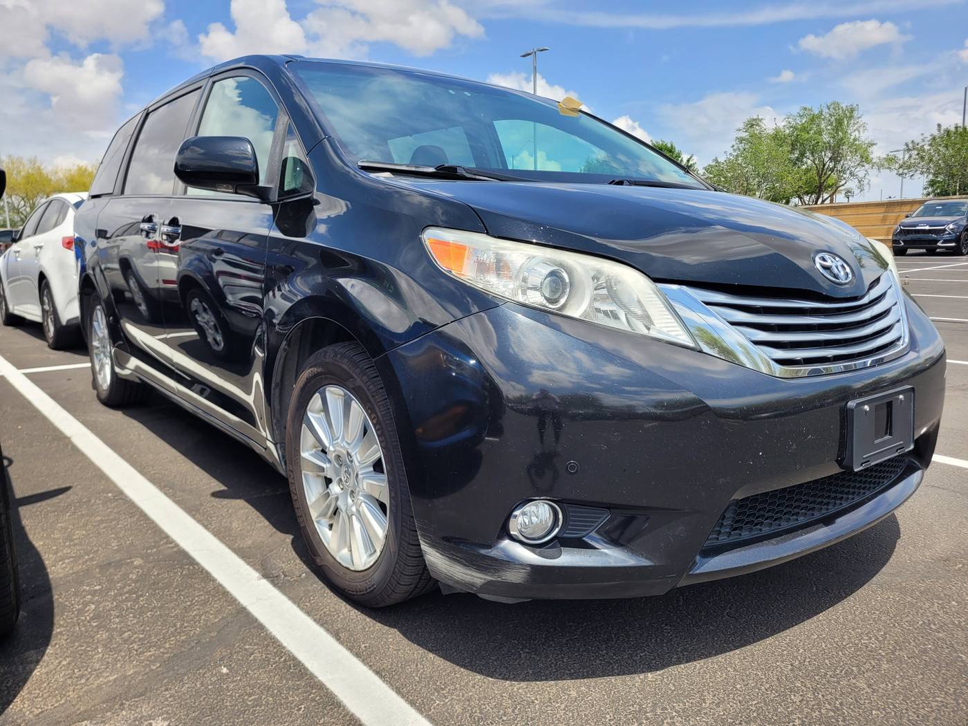 2011 Toyota Sienna Limited — Minivan — 131,416 mi — Surprise, AZ