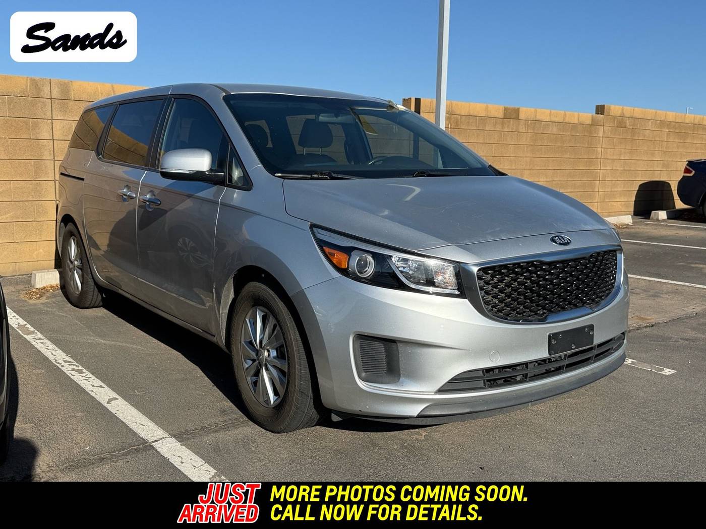 2015 Kia Sedona L — Minivan — 135,500 mi — Surprise, AZ