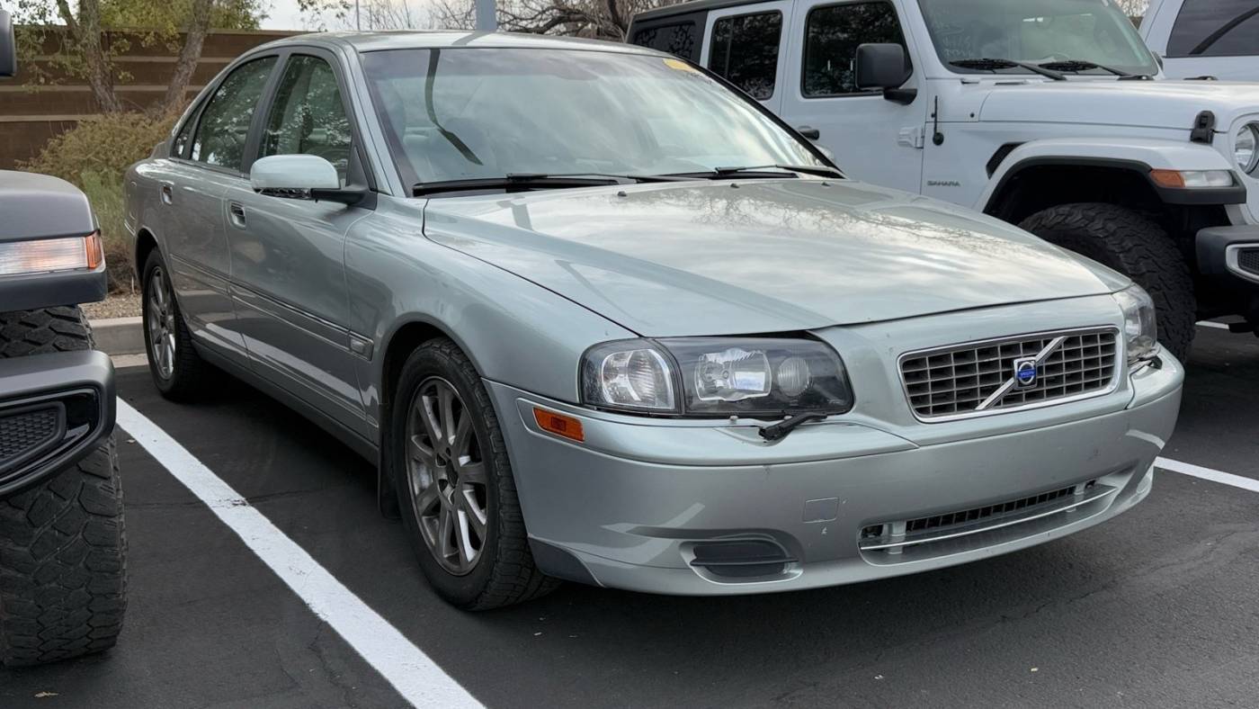 2004 Volvo S80 2.5T — Sedan — 165,270 mi — Surprise, AZ