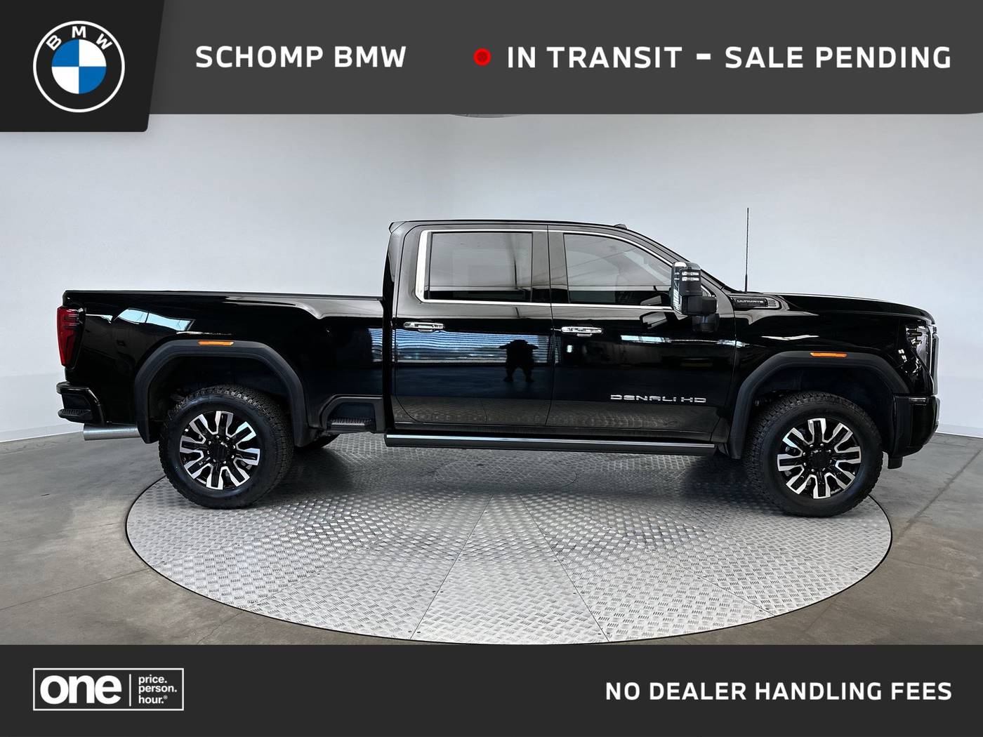2024 GMC Sierra 2500HD Denali Ultimate — Pickup Truck — 8,675 mi — Highlands Ranch, CO