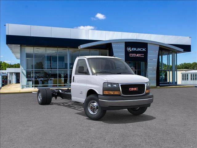 2025 GMC Savana 4500