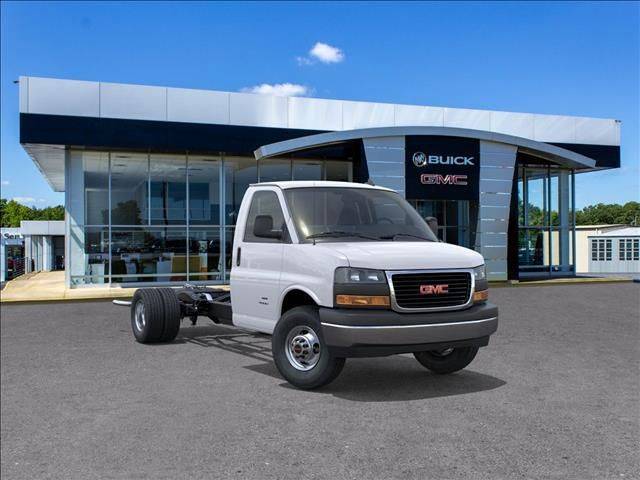 2025 GMC Savana 4500