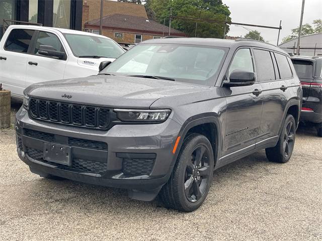 2023 Jeep Grand Cherokee Altitude — SUV — 55,938 mi — Chicago, IL