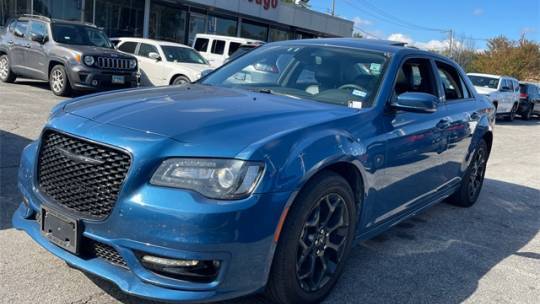 2022 Chrysler 300 Touring L — Sedan — 50,254 mi — Chicago, IL